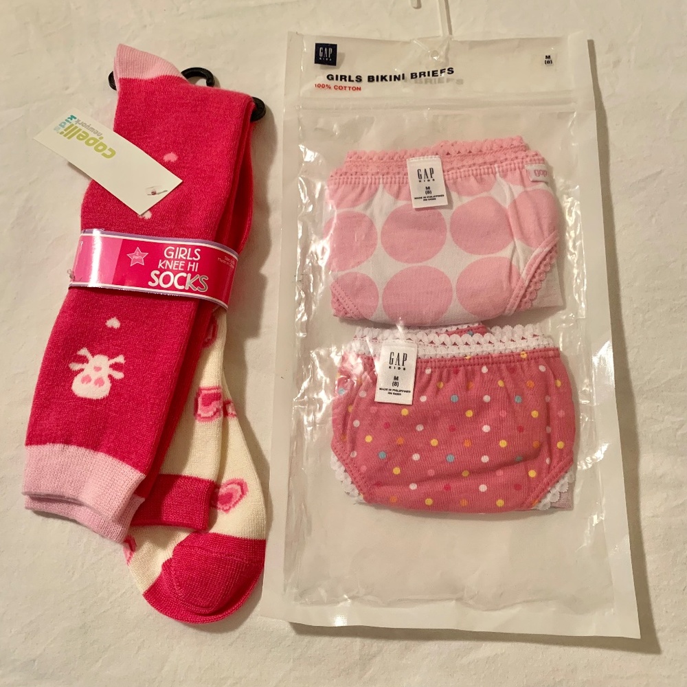 GAP Kids Girls Cotton Bikini Briefs 2 Pairs M (8) & Capelli Kids 2 Pack Socks